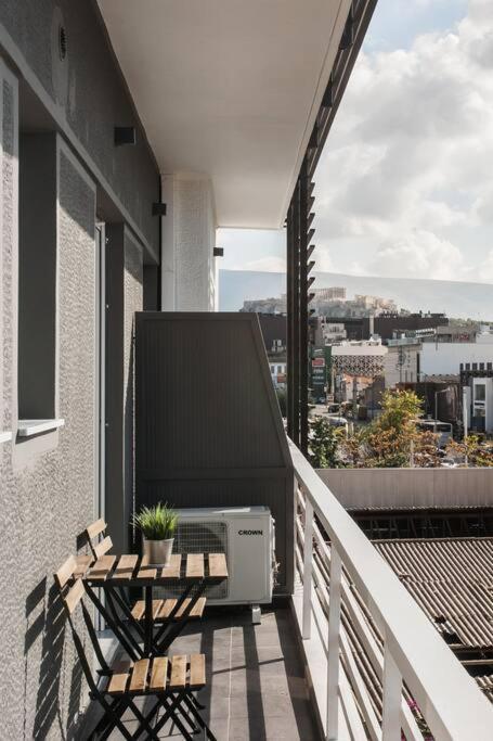 Apartment In Keramikos, Atenas Exterior foto